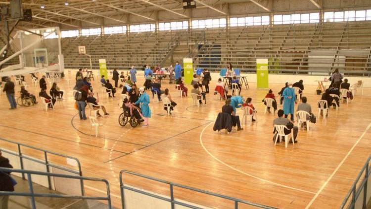 Récord de vacunación en Río Negro: se aplicaron más de 12.000 dosis en un día