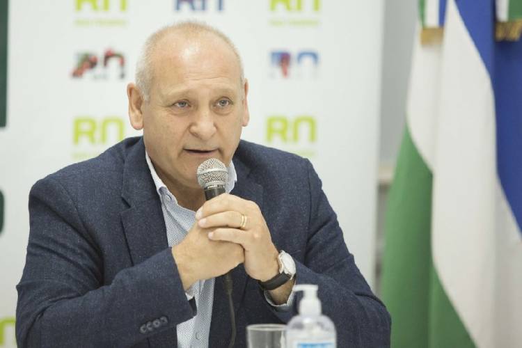 El 90 por ciento de los convocados aceptó combinar dosis