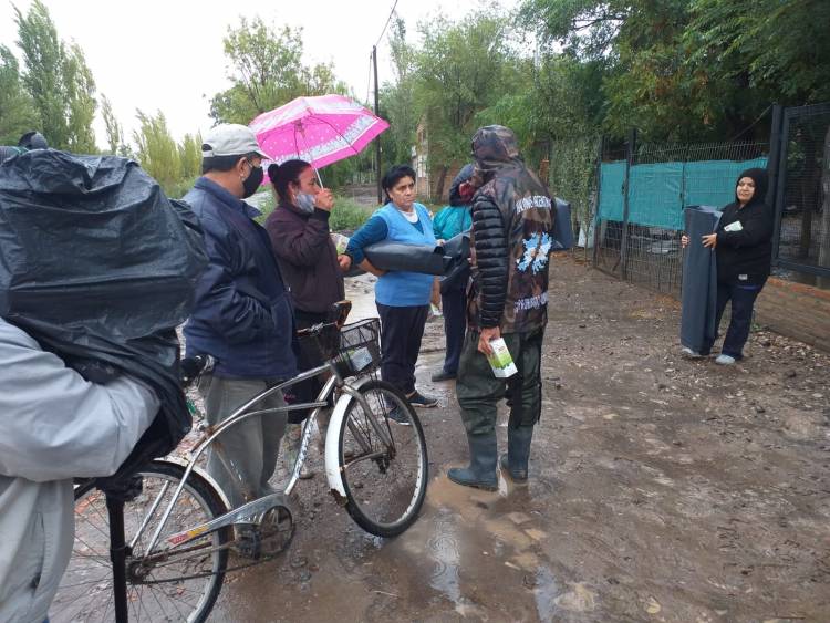 Se mantienen las campañas solidarias en Radio Puerto Argentino 