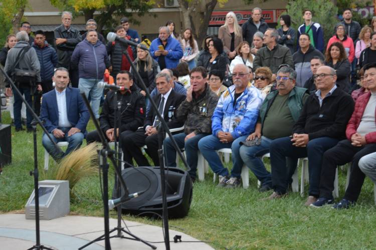 El recuerdo para nuestros veteranos de Malvinas, homenajeados en Cipolletti 